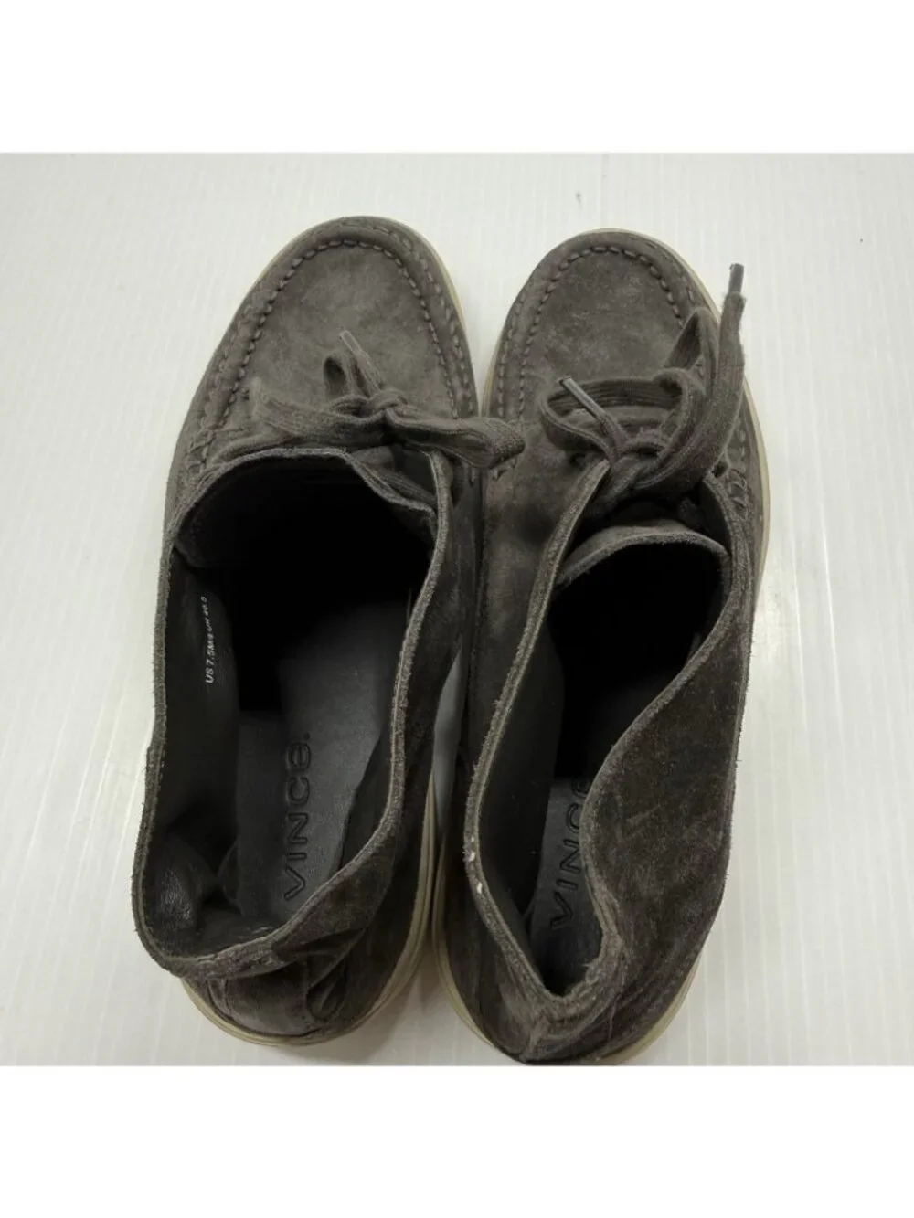 Vince Mens Suede Chukka Boots Size 7.5 Grey Moc Toe Minimalist Streetwear